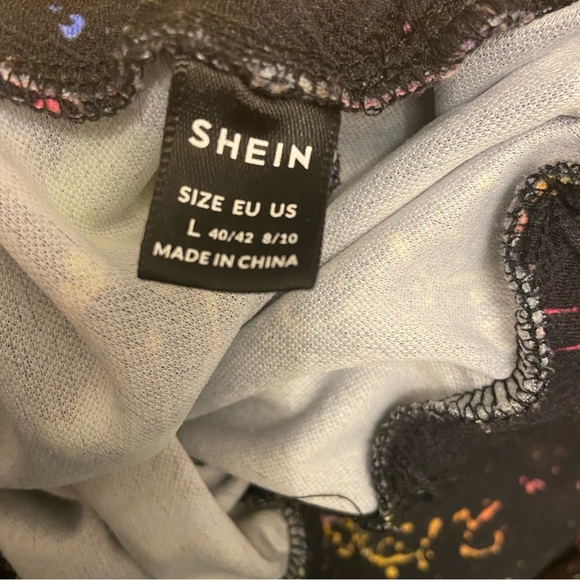 SHEIN EZwear Graffiti Paint Print Sweatpants Size 8. - Picture 3 of 4